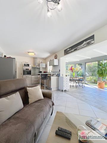 Malaucène (84340) Superbe Villa récente au pied du Mont Ventoux - 4 chambres - 3 salles d'eau - Piscine - Garage