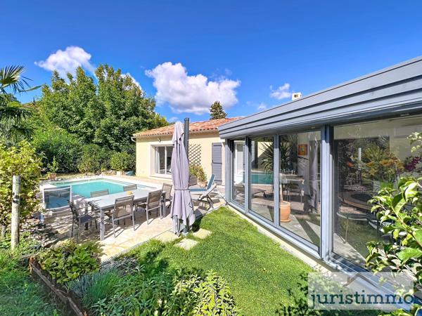 Malaucène (84340) Superbe Villa récente au pied du Mont Ventoux - 4 chambres - 3 salles d'eau - Piscine - Garage