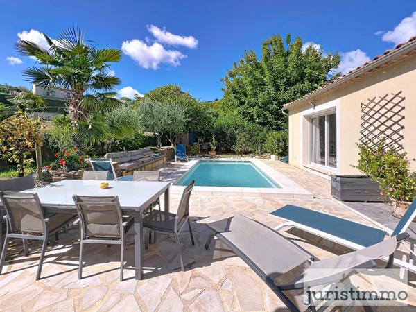 Malaucène (84340) Superbe Villa récente au pied du Mont Ventoux - 4 chambres - 3 salles d'eau - Piscine - Garage