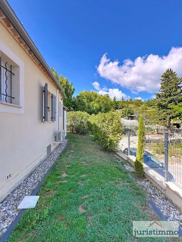 Malaucène (84340) Superbe Villa récente au pied du Mont Ventoux - 4 chambres - 3 salles d'eau - Piscine - Garage