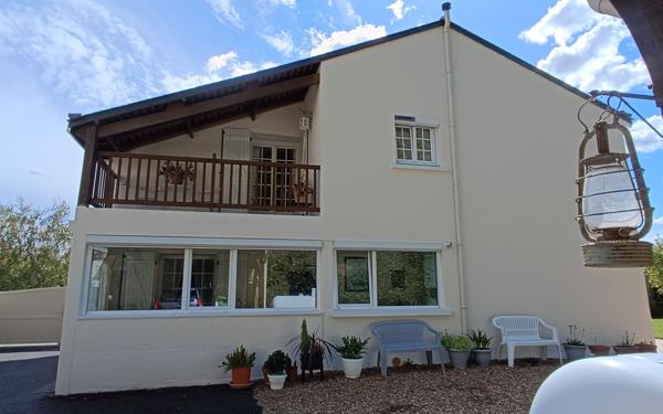 Maison à vendre    4 pièces •  Cinais