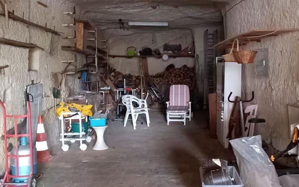 Maison à vendre    4 pièces •  Cinais