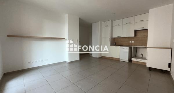 Location Appartement 3 pièces 55.18 m² - Vénissieux 69200