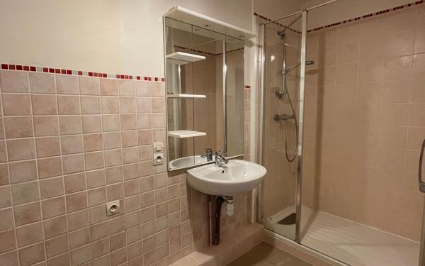 Maison à louer    3 pièces •  Crouttes-sur-Marne