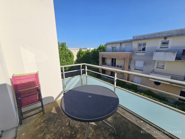 Poitiers EST, appartement de type 2 d'environ 44 m² avec parking et terrasse
