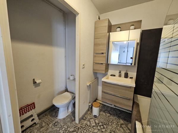 Poitiers EST, appartement de type 2 d'environ 44 m² avec parking et terrasse