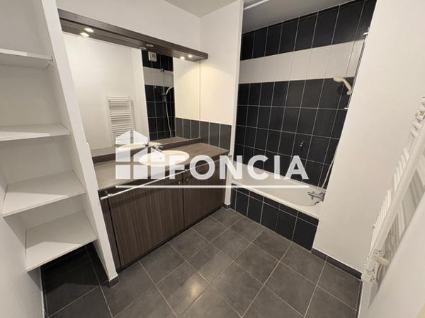 Location Appartement 3 pièces 66.47 m² - 2 ALLEE DES ROSEAUX Le Haillan 33185