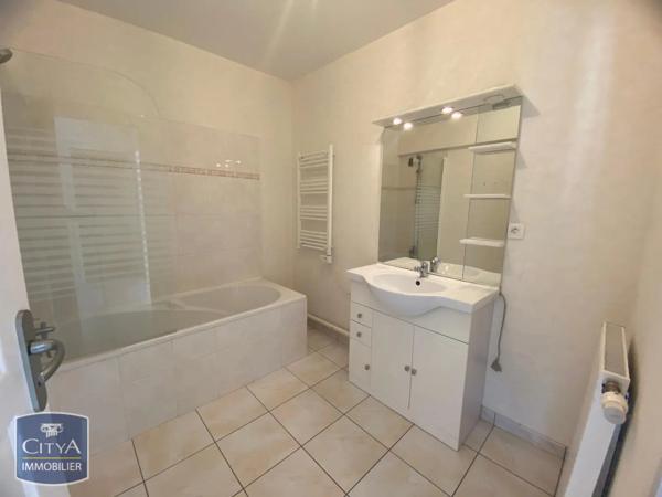 Appartement à louer 3 pièces 84.83m² Le Mans (72000)