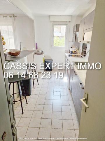 Aubagne (13400) T 3 de 70 m2 en centre ville dans résidence semi-récente