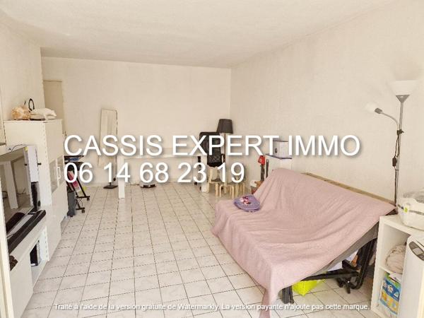 Aubagne (13400) T 3 de 70 m2 en centre ville dans résidence semi-récente