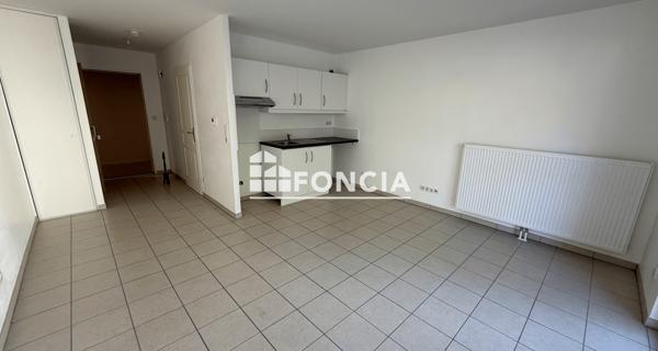 Location Studio 29.5 m² - Besançon 25000
