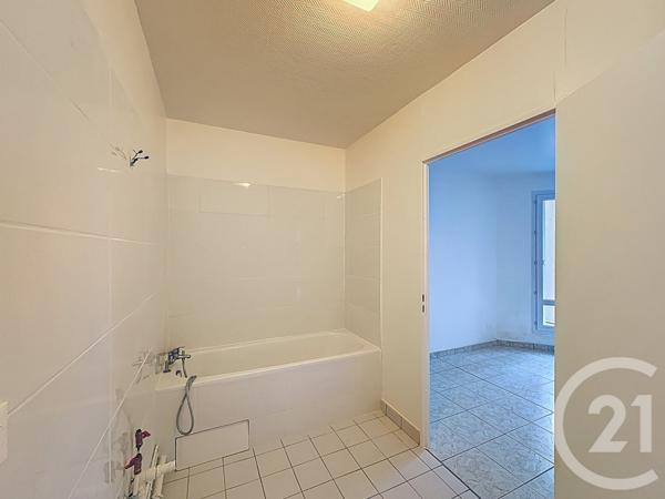 Appartement F2 à vendre  2 pièces - 60,55 m2 MOISSY CRAMAYEL - 77