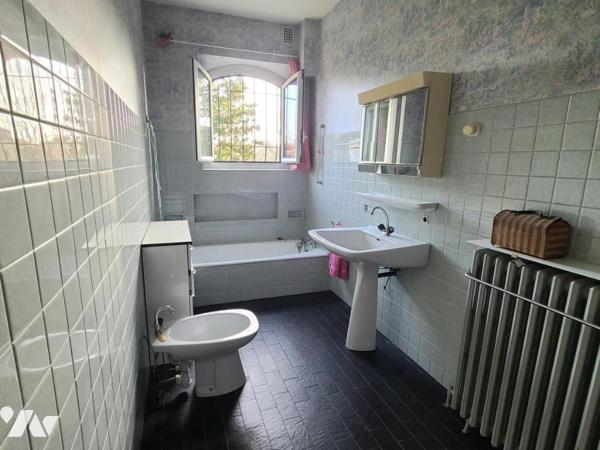 Pierrelatte - Maison sur 2 Niveaux.