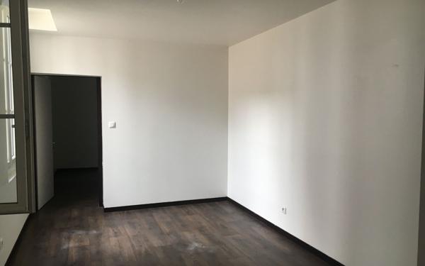 Appartement à louer    3 pièces •  Rochefort