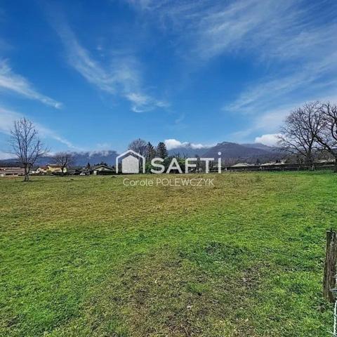 TERRAIN PRET A  ACCUEILLIR VOS PLUS BEAUX PROJETS