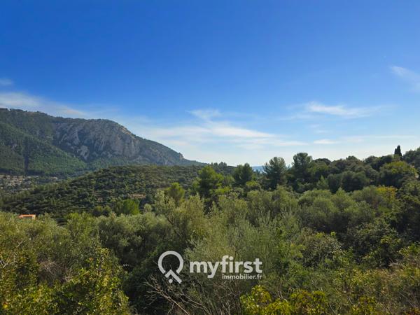 Toulon (83000) Terrain de loisir en pleine campagne