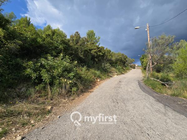 Toulon (83000) Terrain de loisir en pleine campagne