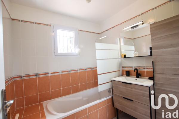 Maison à vendre 5 pièces 152 m² Nîmes