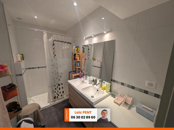 Maison entièrement rénovée de 165m², 7 pièces à vendre à ARFEUILLES (03120)