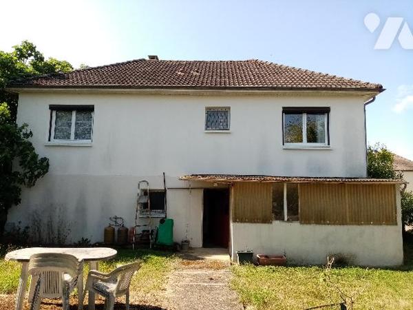 PAVILLON dans un bourg avec COMMERCES proche de LA CHARITE SUR LOIRE
