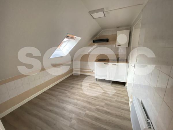 Location 1 Pieces 17 80000 Amiens 25 1422 01 0009
