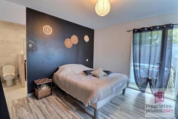 Maison 6 pièces 138 m2 avec GARAGE  - 4 CHAMBRES DONT UNE SUITE PARENTALE 137 m2 avec cellier et garage