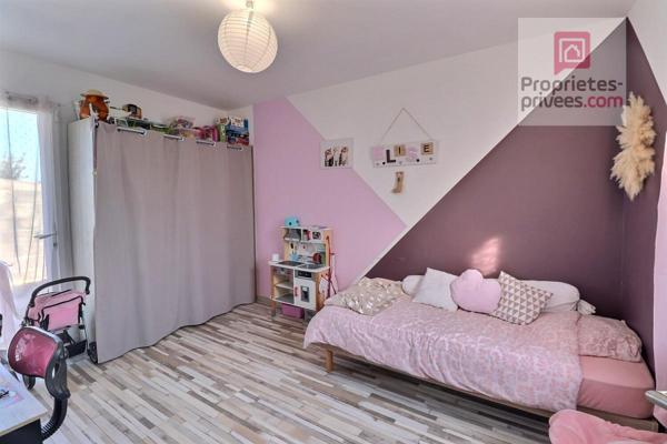 Maison 6 pièces 138 m2 avec GARAGE  - 4 CHAMBRES DONT UNE SUITE PARENTALE 137 m2 avec cellier et garage