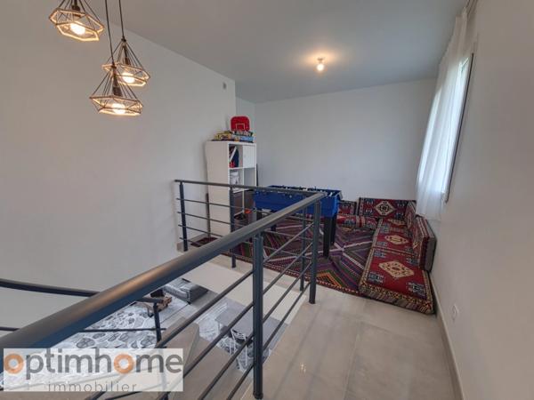 Dijon Sud, Perrigny-Les-Dijon, maison T6 de 147 m2 sur un terrain de 523 m2