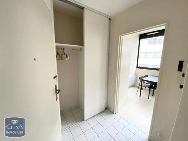 Appartement à louer 1 pièce 21m² Tours (37000)