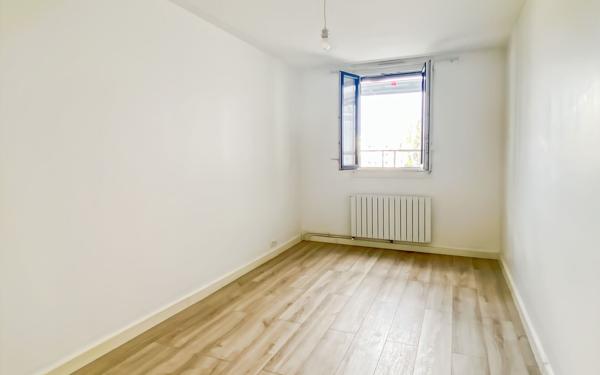 Appartement à vendre    3 pièces • 71,72 m2 Le Chesnay
