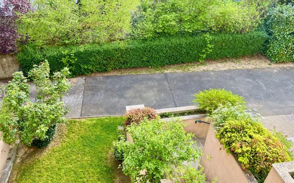 Appartement à vendre    3 pièces • 71,72 m2 Le Chesnay