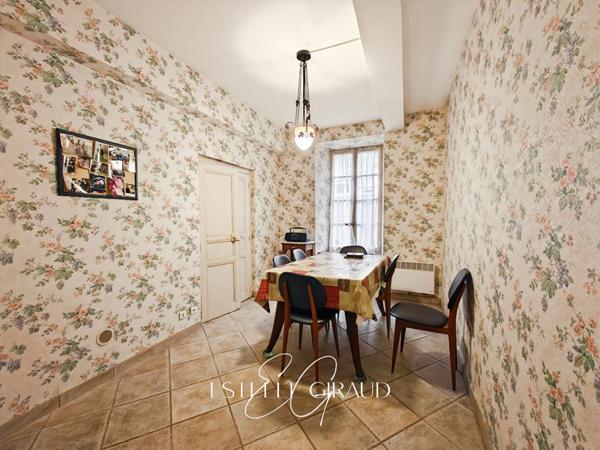 Maison en pierre avec tomettes, terrasse et atelier ? Rieux-Minervois