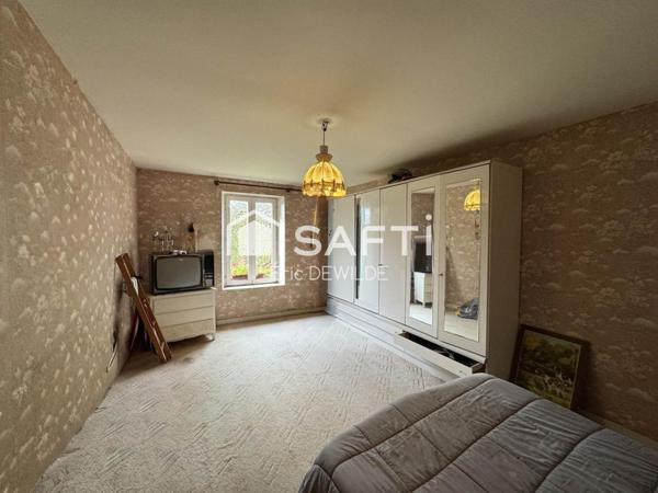 Longère à rénover au calme, proche Ducey-les-Chéris