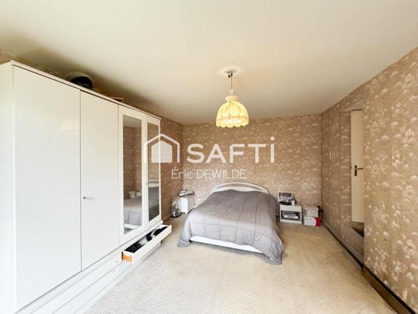 Longère à rénover au calme, proche Ducey-les-Chéris