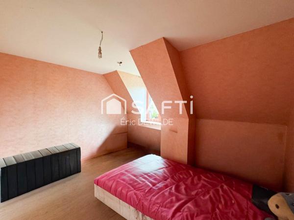 Longère à rénover au calme, proche Ducey-les-Chéris