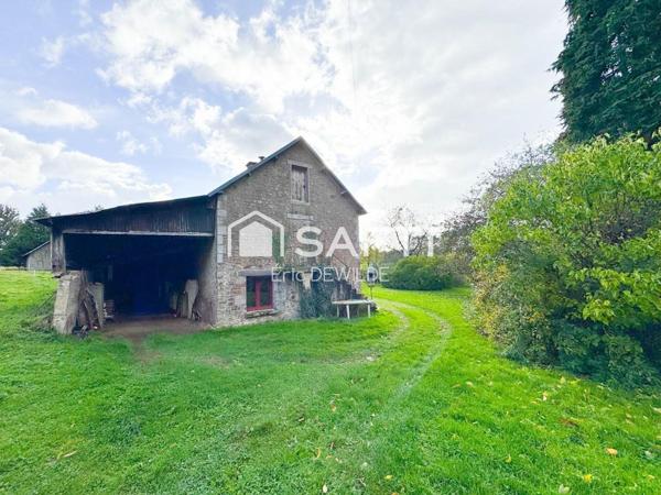 Longère à rénover au calme, proche Ducey-les-Chéris