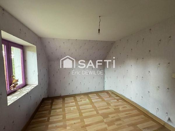 Longère à rénover au calme, proche Ducey-les-Chéris