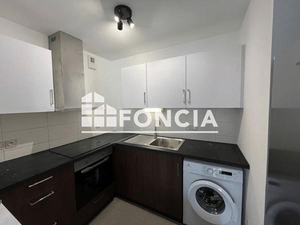 Location Appartement 2 pièces 41.11 m² - 447 AVENUE DU MEDOC Bruges 33520