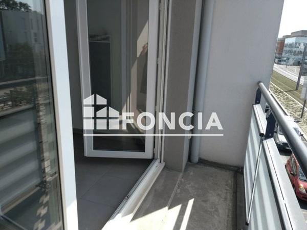 Location Appartement 2 pièces 41.11 m² - 447 AVENUE DU MEDOC Bruges 33520