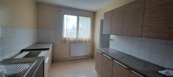 MIREUIL – 31 AVENUE DE LA RESISTANCE – LA ROCHELLE – APPARTEMENT T3 – N°3 – 1er ETAGE