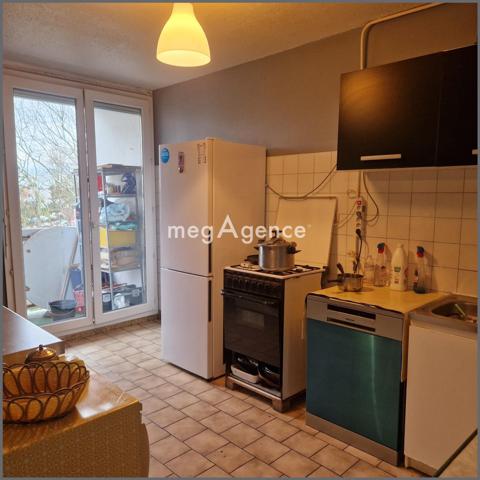 Appartement à VAULX-EN-VELIN, 69120 - 4 pièces 67m²