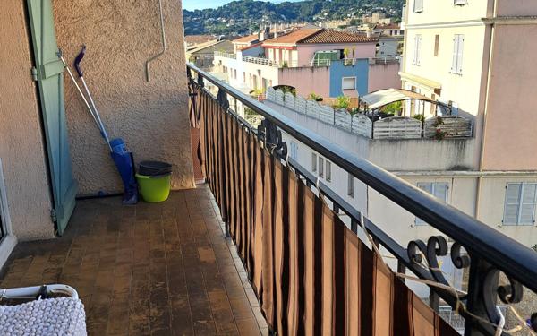 Appartement à vendre    1 pièce • 28,02 m2 Vallauris