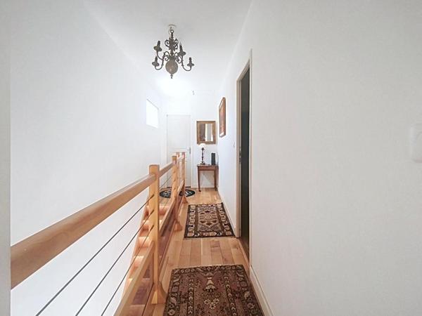 Maison moderne à Mèze 4 pièce(s) 81 m2, terrasse, jardin et garage