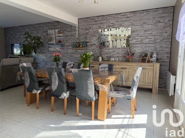 Pavillon 7 pièces de 140 m² à Essoyes (10360)