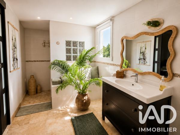 Maison à vendre 7 pièces 210 m² Savasse