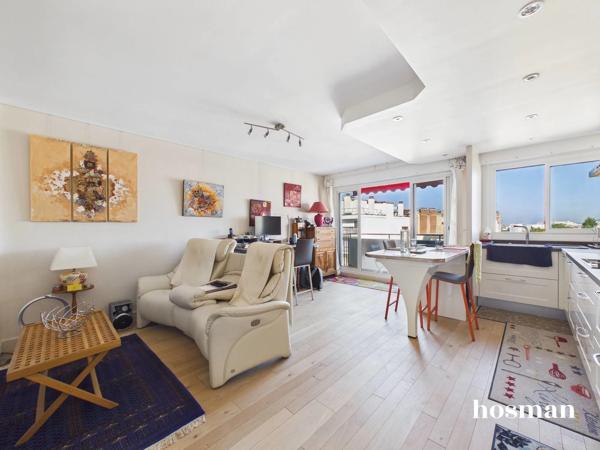 Charmant 2 pièces de 59 m2 - Balcon - Etage élevé - Métro Gambetta - Rue Villiers de L'isle Adam , Paris