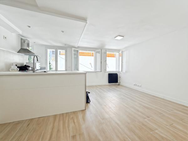 Studio d'environ 23 m² très lumineux à deux pas du centre de Cannes