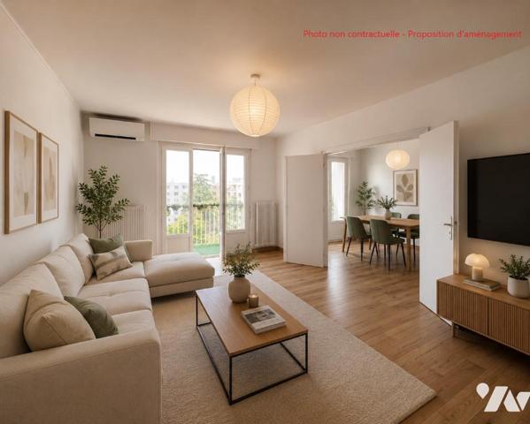 Villeurbanne limite Montchat, T4 traversant et rénové de 71,28 m² avec balcon et vue dégagée.