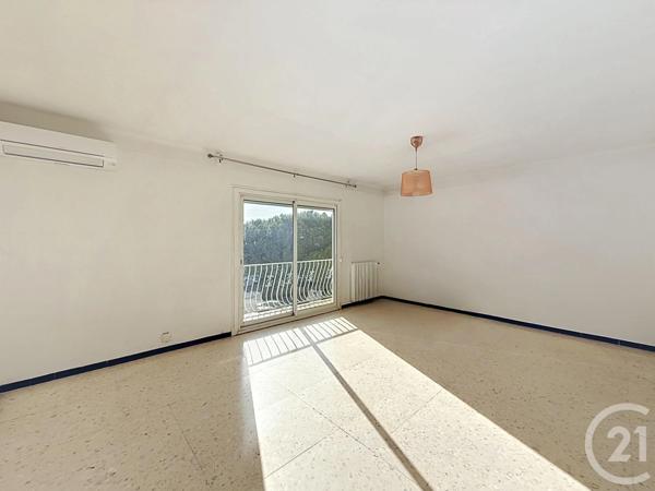 Appartement F4 à vendre  5 pièces - 106 m 2   PERPIGNAN  - 66
