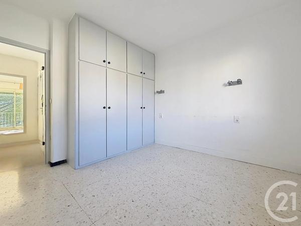 Appartement F4 à vendre  5 pièces - 106 m 2   PERPIGNAN  - 66